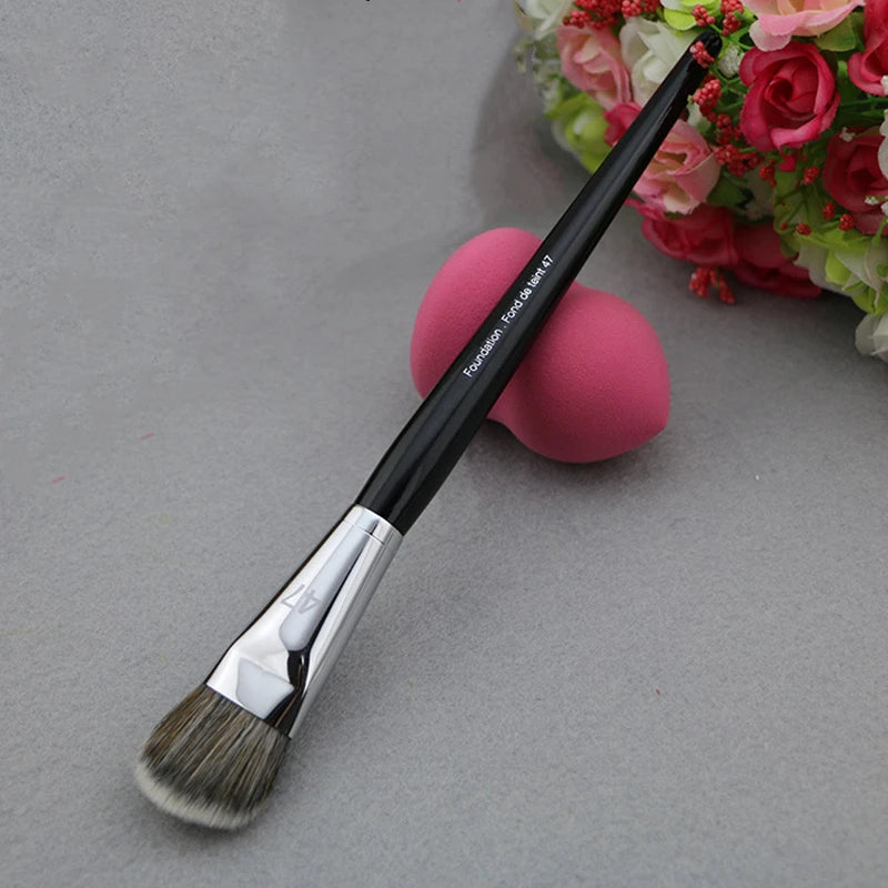 LOYBJ Professional Foundation Brush 47 Broom Head Liquid Foundation Shadow Concealer Brushes Women Face Base Makeup Beauty Tools